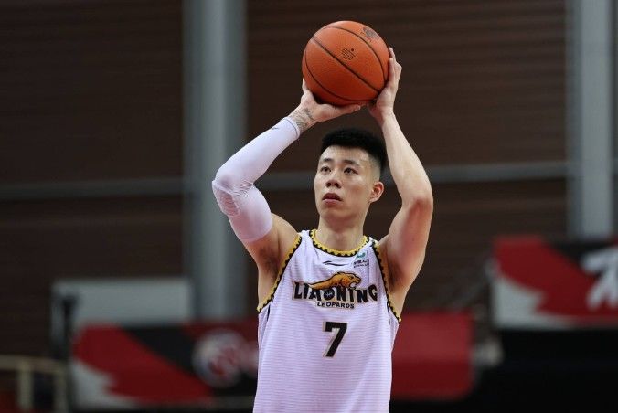 🏀辽宁vs四川前瞻：张镇麟状态火热避连败，萨姆纳欲捍卫主场优势