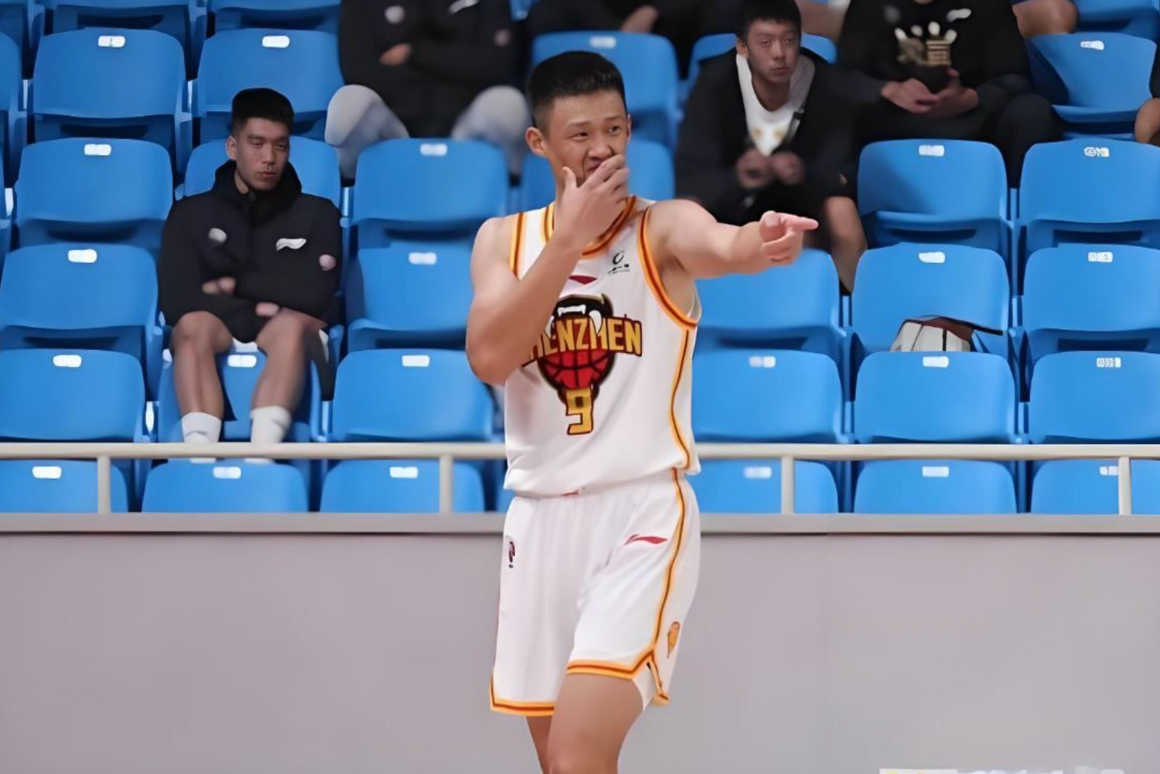 📸周鹏致谢张庆鹏：广州亚运会每天带我训练，老大哥对我帮助很大